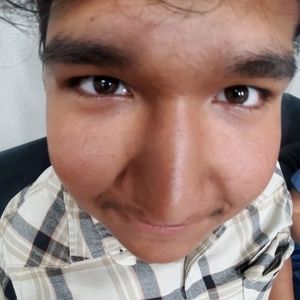 Meet your Posher, Emmanuel